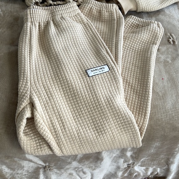 Darling Two Piece SweatSuit! - Picture 5 of 12